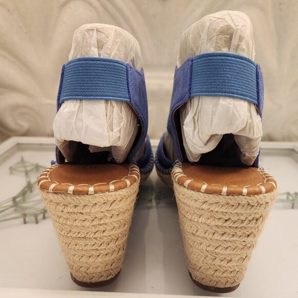 Gentle Souls " Cody" Denim Blue Suede" Wedge Sandals. NIB. Size 9 - Picture 6 of 10
